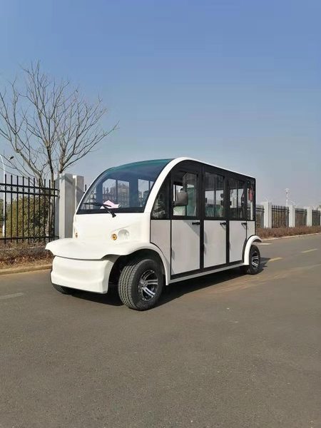 8座带门电动观光车