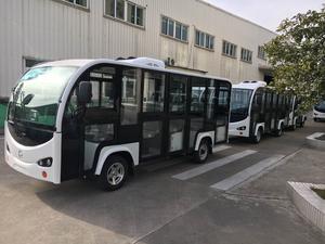 全封闭电动观光车