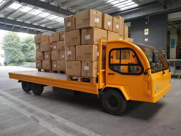 4吨托盘电动搬运车